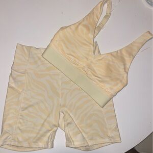 Fabletics workout set